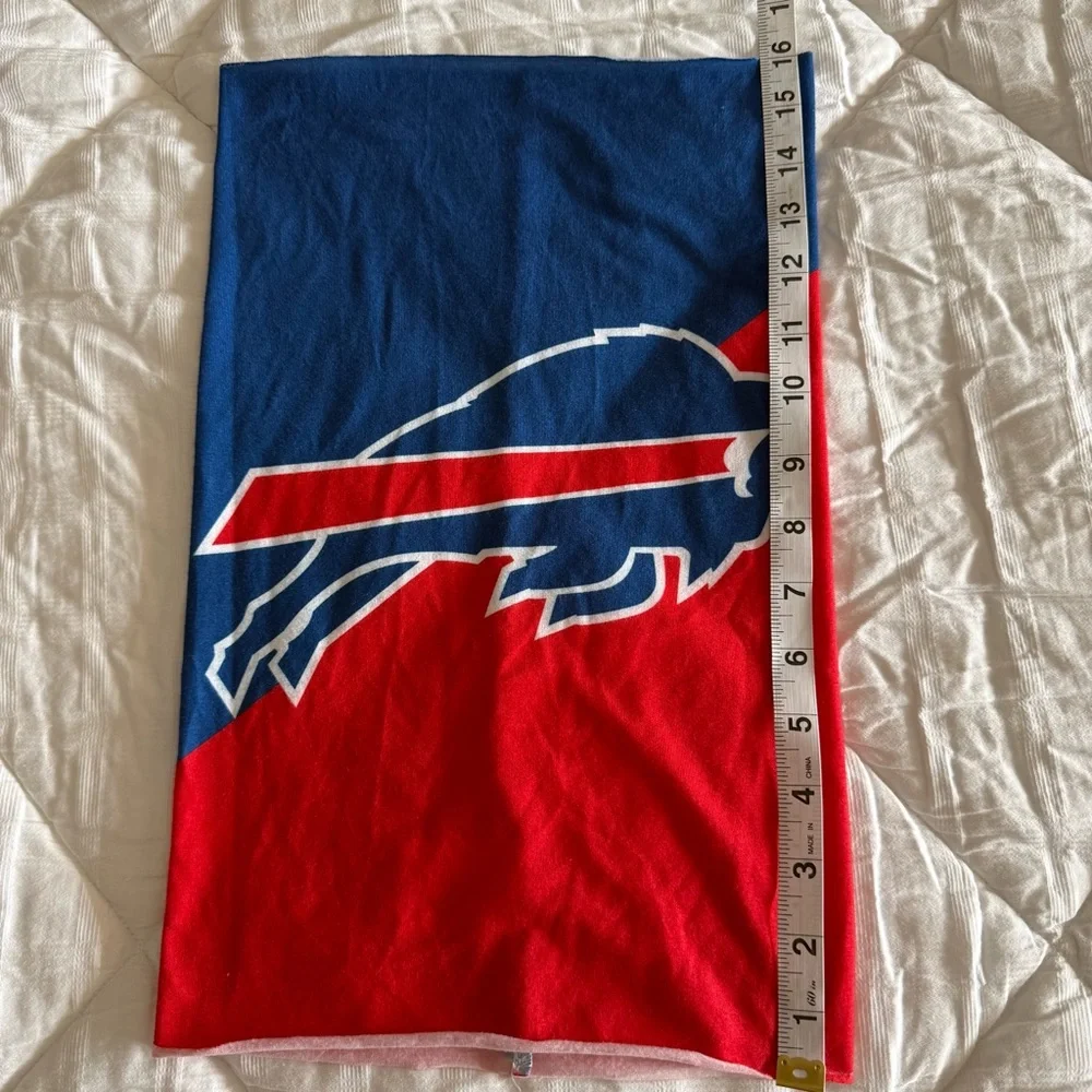 Buffalo Bills FOCO gaiter scarf/neck warmer. Used.